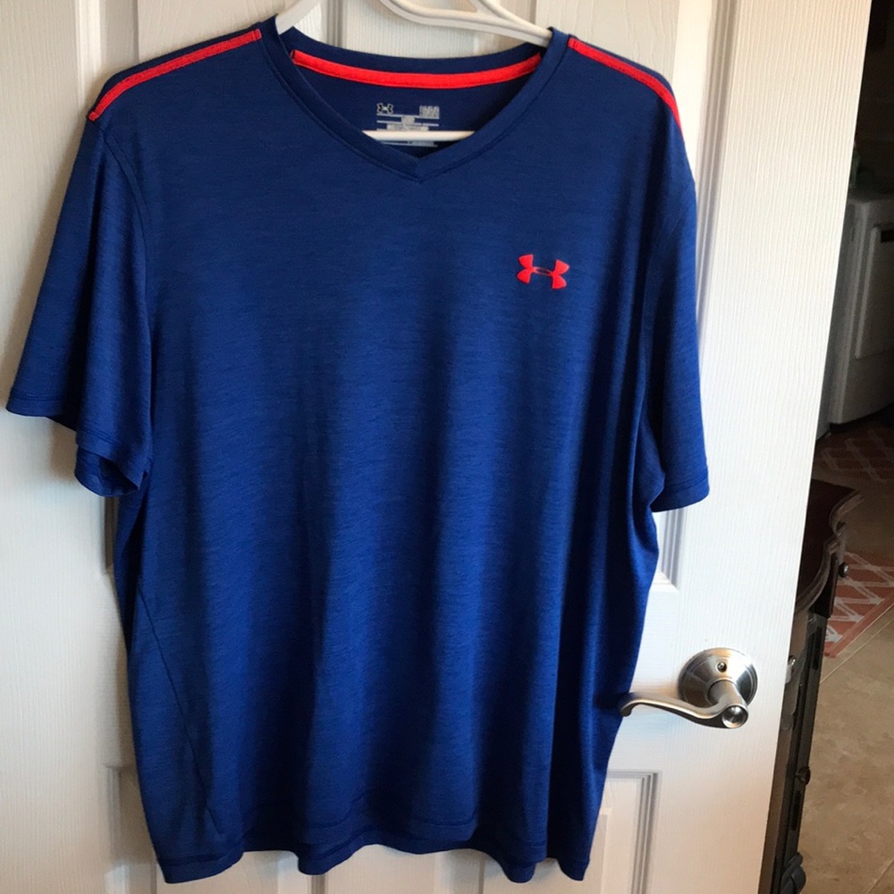 Men’s under armour tee